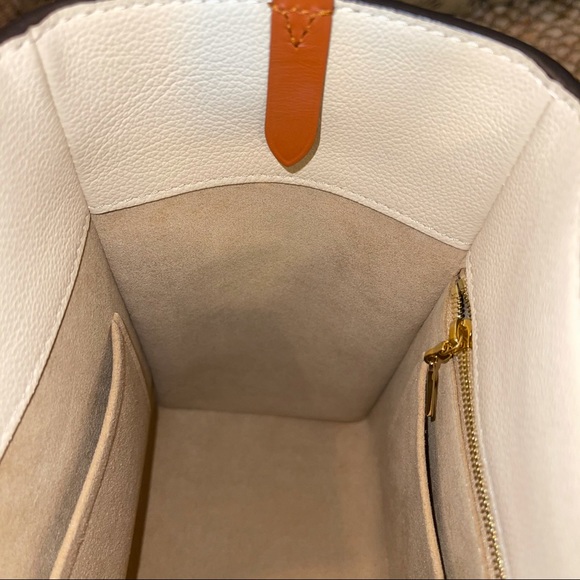 Louis Vuitton On My Side Satchel - Picture 12 of 16